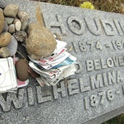 Houdini&#39;s Grave