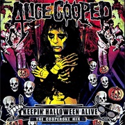 Keepin' Halloween Alive - Alice Cooper