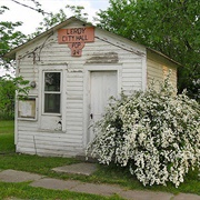 Leroy, Iowa // Population 11