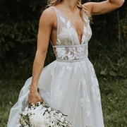 Double-Line Belt Wedding Dress