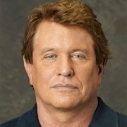 Tom Berenger