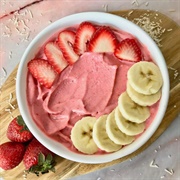 Strawberry Banana Smoothie Bowl