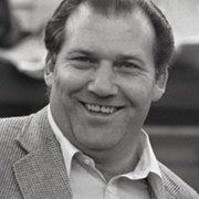 Gene Hickerson (Cleveland Browns) 16 Seasons