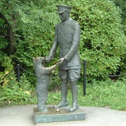 Winnipeg the Bear Statue