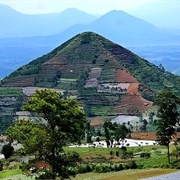 Gunung Padang, Indonesia