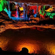 Grand Caverns, USA
