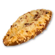 Laugenstange Mit Speck Und Käse