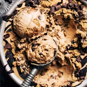 Cookie Dough Chocolate Sundae (Cookie Dough Delight)