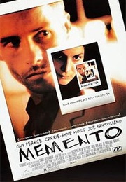 Memento - Christopher Nolan & Jonathan Nolan (2001)