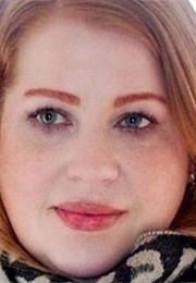 Viktoria Lloyd-Barlow (Viktoria Lloyd-Barlow)