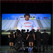 Glee: "The Quarterback" (S5,E3)