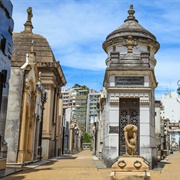 Cementerio De La Recoleta