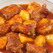 Patatas Con Costillas Adobadas