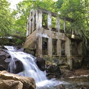 Carbide Willson Ruins