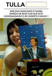 Web Diva Dançando O Samba Enredo Da Beija Flor Que Está Homenageando O Rei Roberto Carlos!!! (2011)