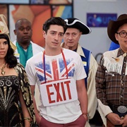 Superstore: "Halloween Theft" (S2,E6)