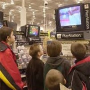 We Played Videogames While Our Parentes Shopped