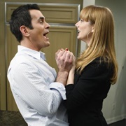 Modern Family: "Truth Be Told" (S1,E17)