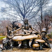 Alice in Wonderland Statue, USA