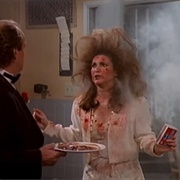 Frasier: "The Innkeepers" (S2,E23)