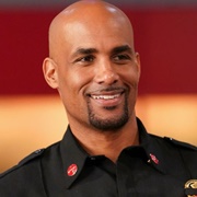 Robert Sullivan (Station 19)