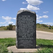 Pierre Gaultier De Varennes Et De La Vérendrye Monument