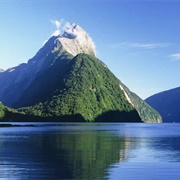 Milford Sound (New Zealand)