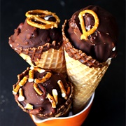 Dipped Pretzel Sundae