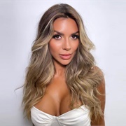 Ekin-Su Cülcüloğlu