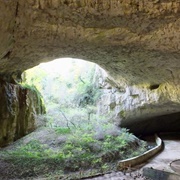 Devetashka Cave