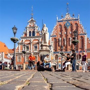 House of the Black Heads