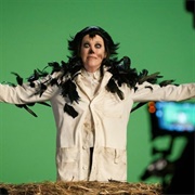 Schitt's Creek, "The Crowening" (S5:1)