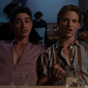 S10.E7: Take Me to Your Leader