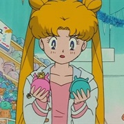 S4.E5: A Couple Made for Each Other! Usagi and Mamoru's Love