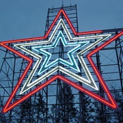 Mill Mountain Star, USA