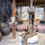 Linos Tou Charilaou (Omodos Wine Press)