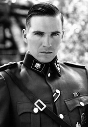 Amon Goeth: Schindler's List (1993)