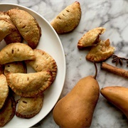 Spiced Pear Hand Pies
