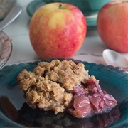 Apple and Concord Grape Crumble Pie