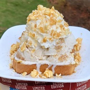 Sundae With Snickerdoodle Cream