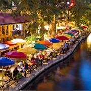 Eat on the Riverwalk