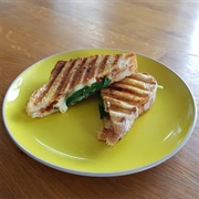 Brie, Spinach & Chutney Toastie
