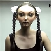 PlayStation - Alien Girl