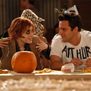 New Girl: "Halloween" (S2,E6)