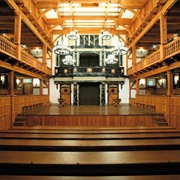 American Shakespeare Center&#39;s Blackfriars Playhouse