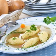 Supă De Pui Cu Găluște