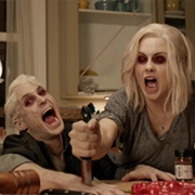 iZombie: "Dead Rat, Live Rat, Brown Rat, White Rat" (S1,E12)