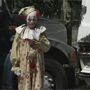 Supernatural: "Everybody Loves a Clown" (S2,E2)