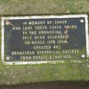 Dale Dyke Dam Marker and Memorials