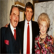 Dirty Money: "The Confidence Man" (S1,E6)